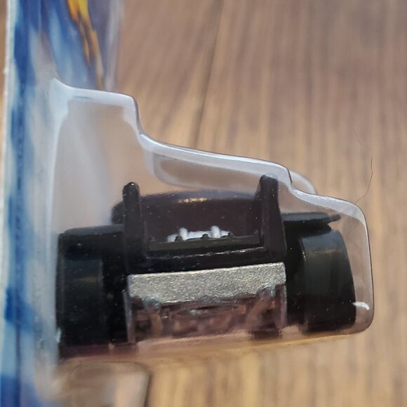 Hot Wheels 2001 Hooligan Dark Purple With Silver Five Spoke Wheels #203 - Picture 6 of 8